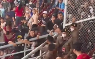 泰国踢足球男生多吗，泰国踢足球男生多吗知乎